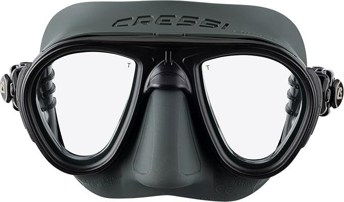 Cressi Adult Scuba Diving Mask, Fog Stop, Low Volume, Wide View - Calibro: made