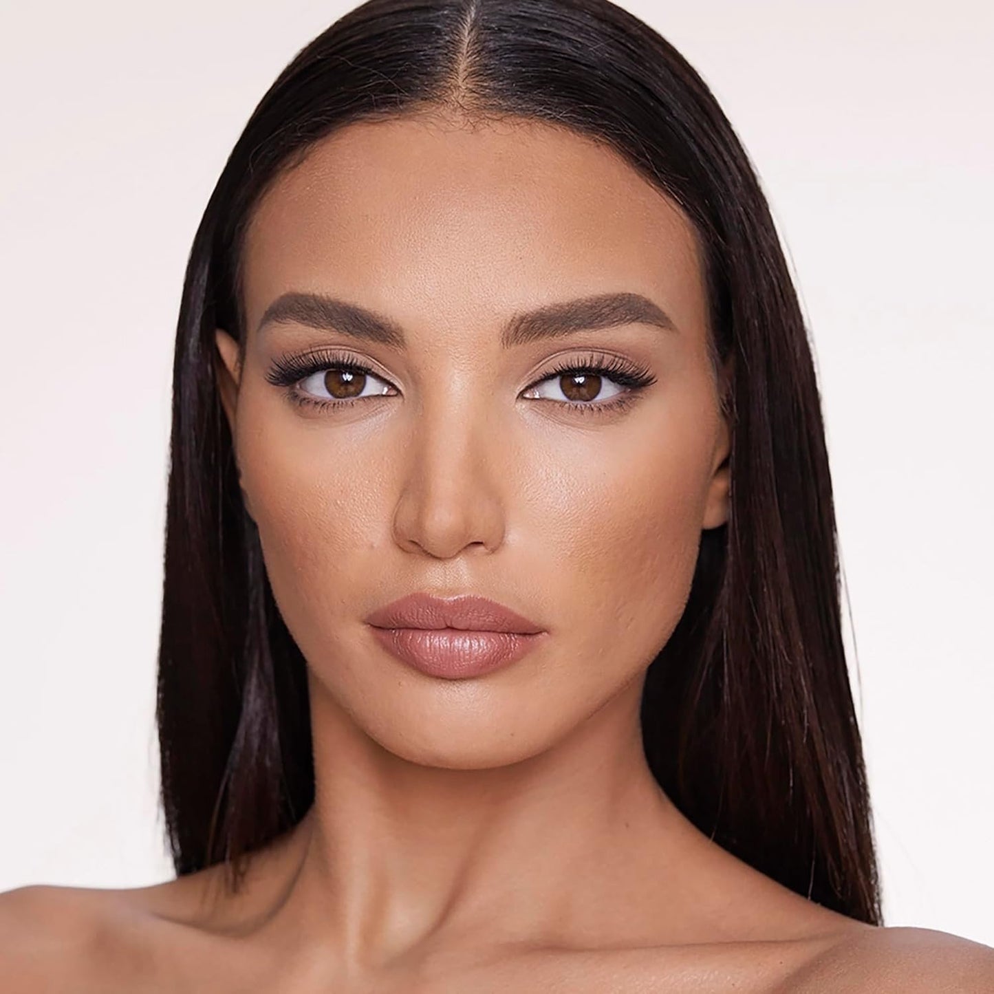 Charlotte Tilbury Airbrush Matte Bronzer - Smoothing & Blurring Powder Bronzer